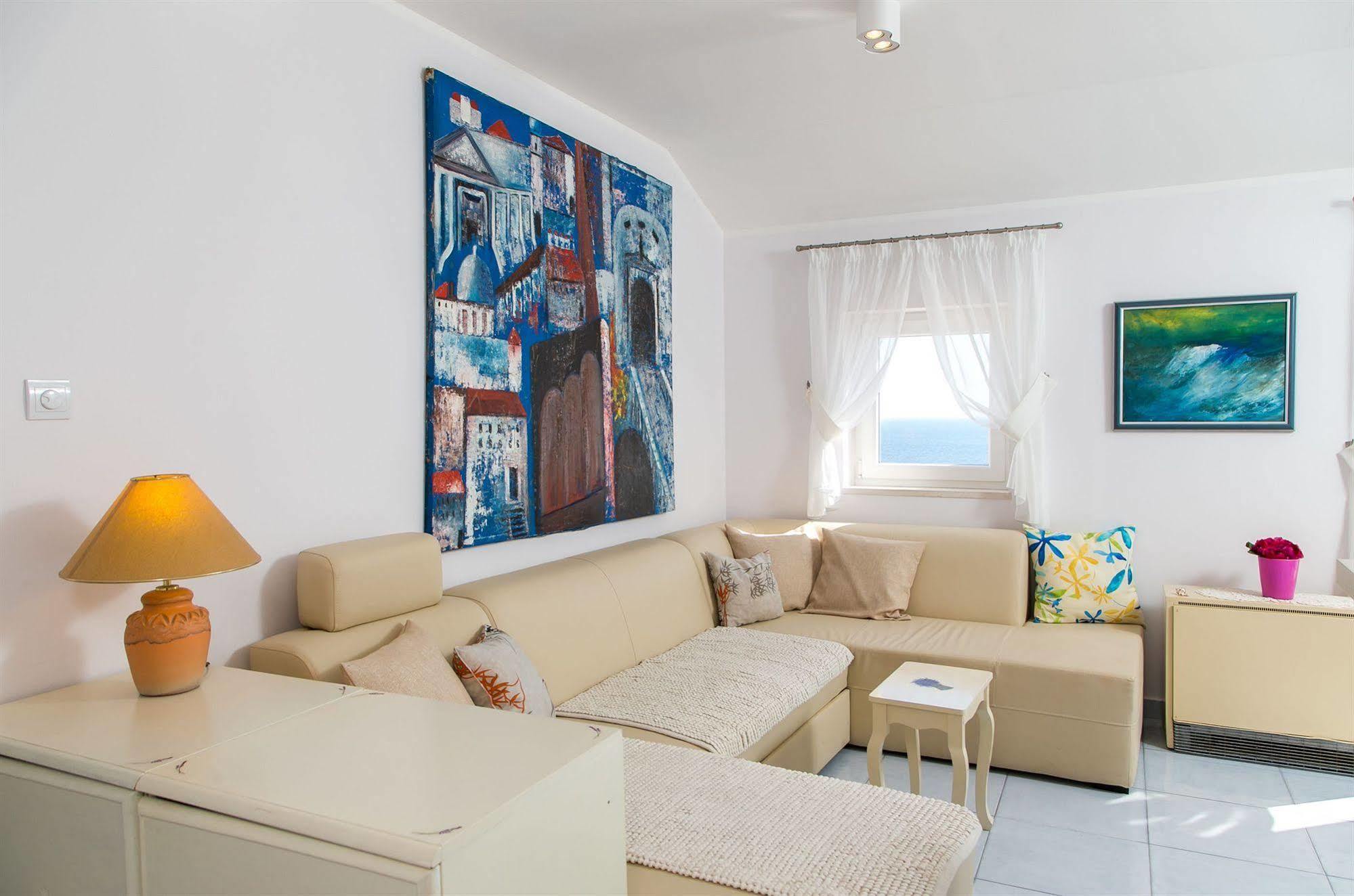 Mare Apartment